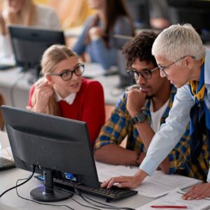 Alternance lors de votre BTS SIO : les atouts pour construire votre carrière informatique